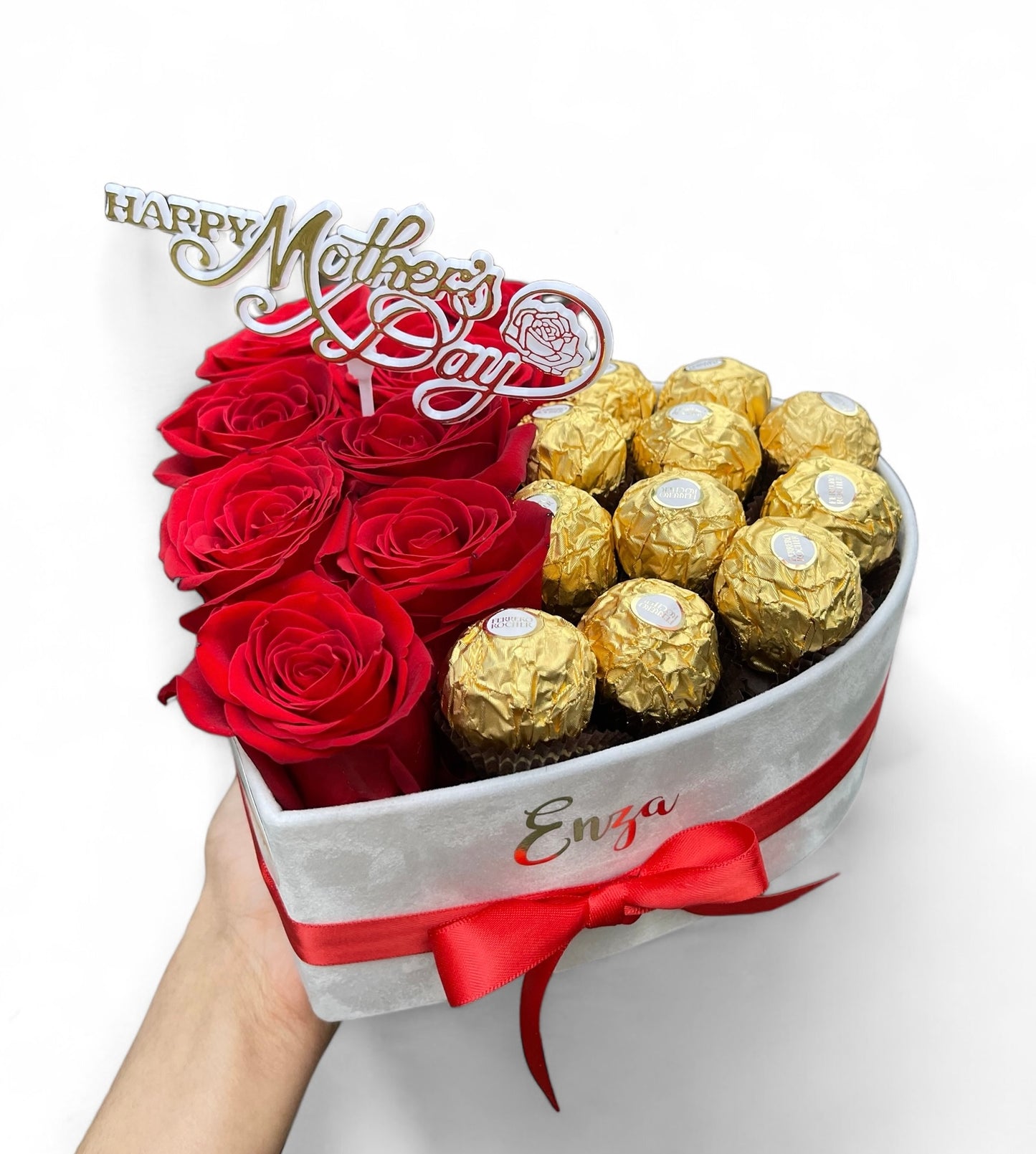 Caja de rosas con forma de corazón